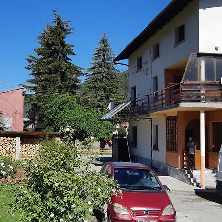 Family Ecorelax Πανσιόν Madzhare